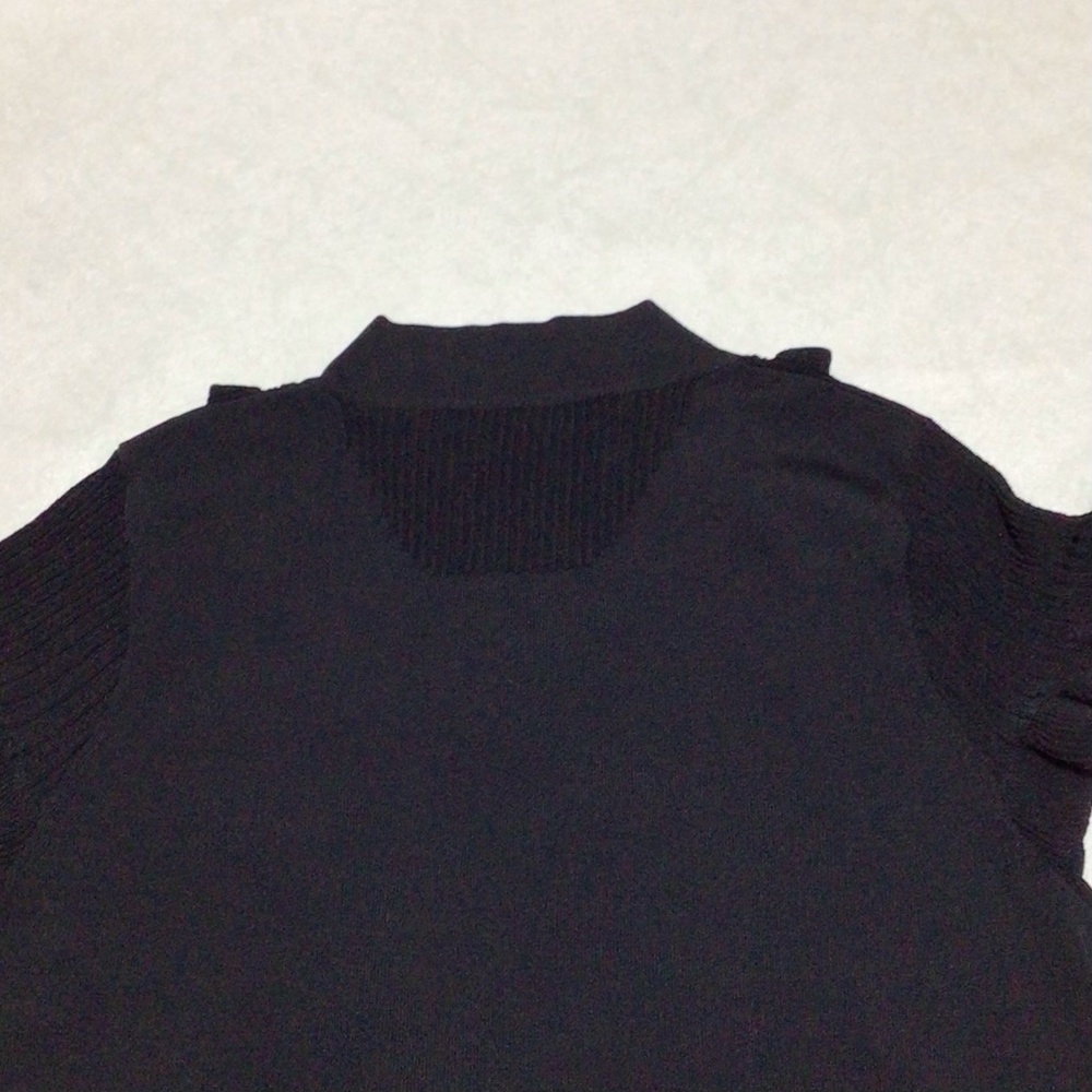 Michelle Nicole Black Short Sleeve Ruffled Shirt, Size Petite Medium - Picture 8 of 9